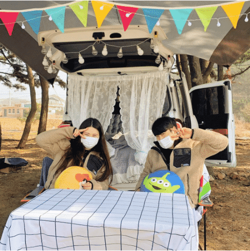 소나무와 해변이 어우러진 안면도 샛별해수욕장
